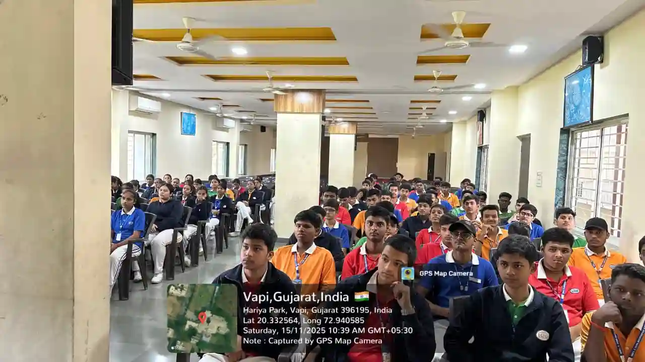 LECTURES/SEMINARS FOR STUDENTS